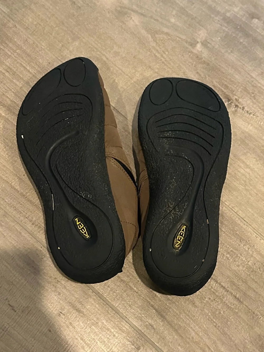 KEEN Men’s Howser ll Slip-On Quilted Slipper Shoes